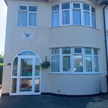 Maple Leaf Guest House Almondsbury Exteriér fotografie