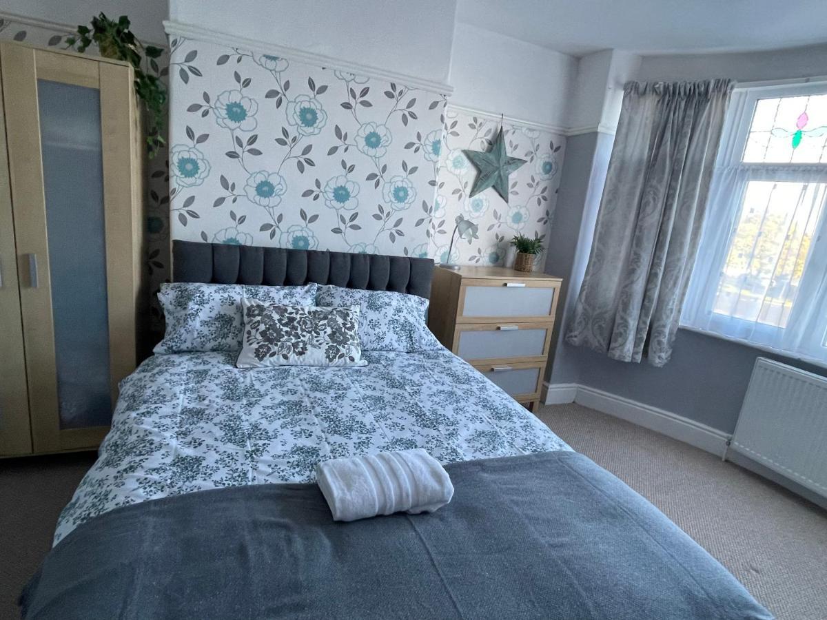 Maple Leaf Guest House Almondsbury Exteriér fotografie